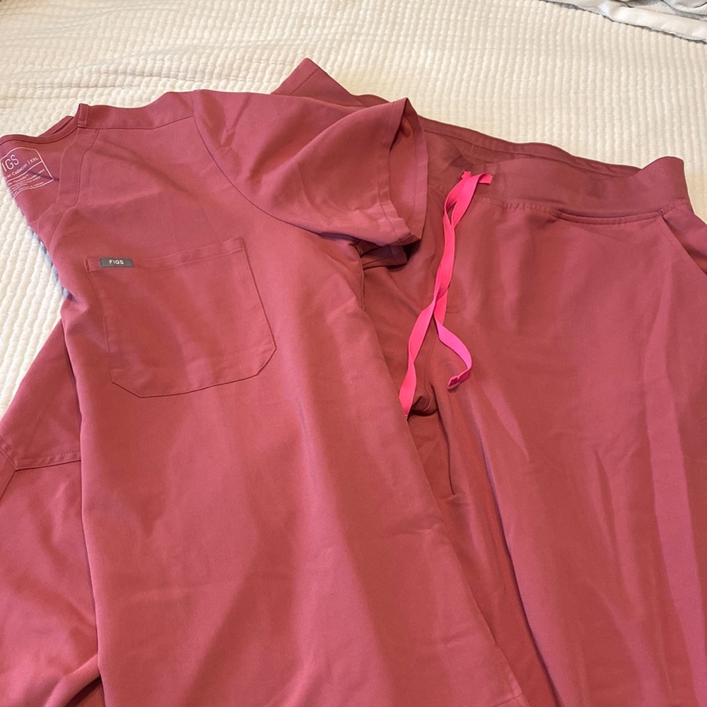FIGS jogger scrub set, breast cancer set from 2022 XXL